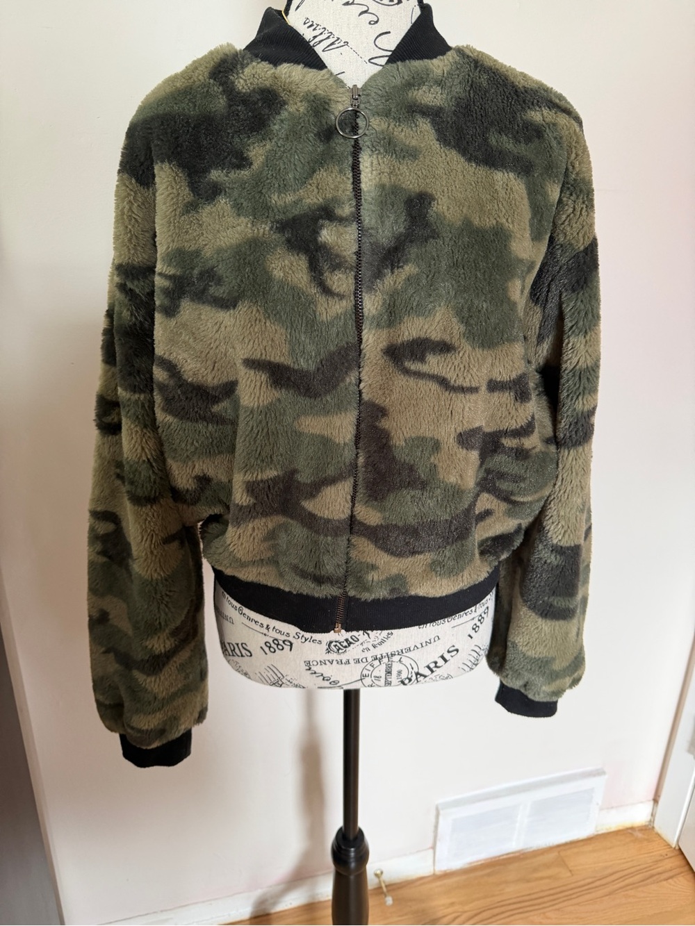 Wild Fable Faux Fur Camo Bomber Jacket - Green Camouflage silky lined